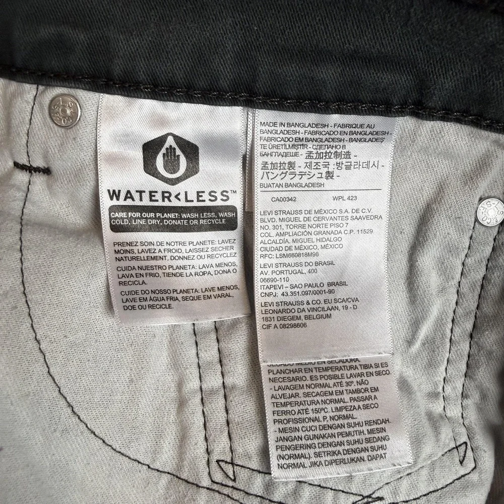 Levi's 502 Jeans Mens 42x32 Gray Charcoal Wash Regular Tapered Stretch Denim